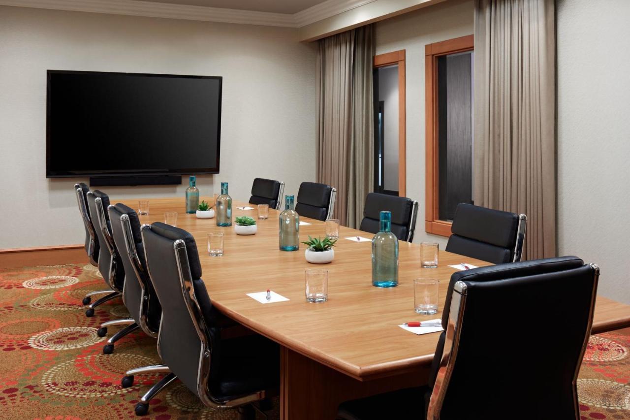 Calgary Marriott Downtown Hotel Екстер'єр фото