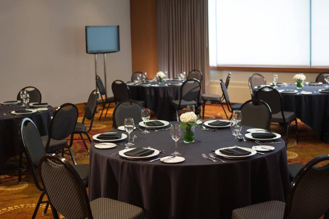Calgary Marriott Downtown Hotel Екстер'єр фото