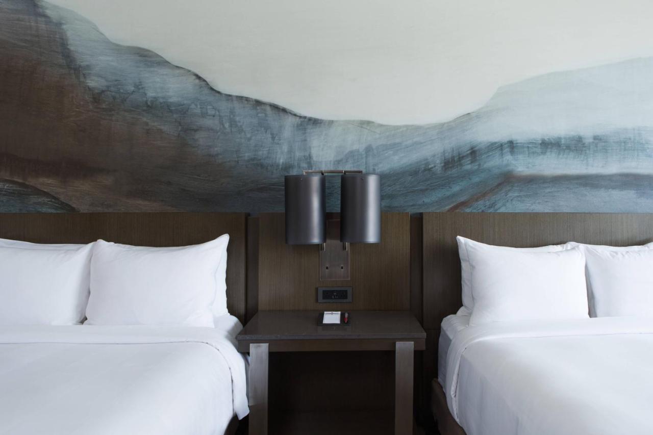 Calgary Marriott Downtown Hotel Екстер'єр фото