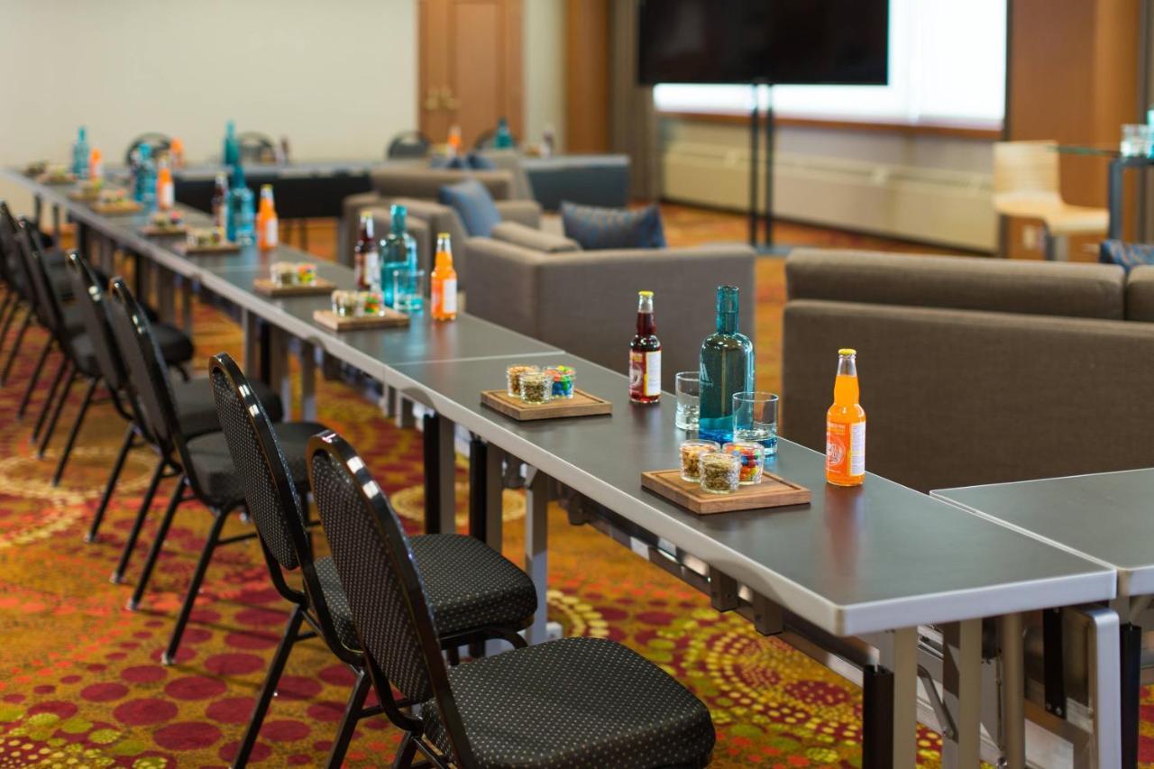 Calgary Marriott Downtown Hotel Екстер'єр фото