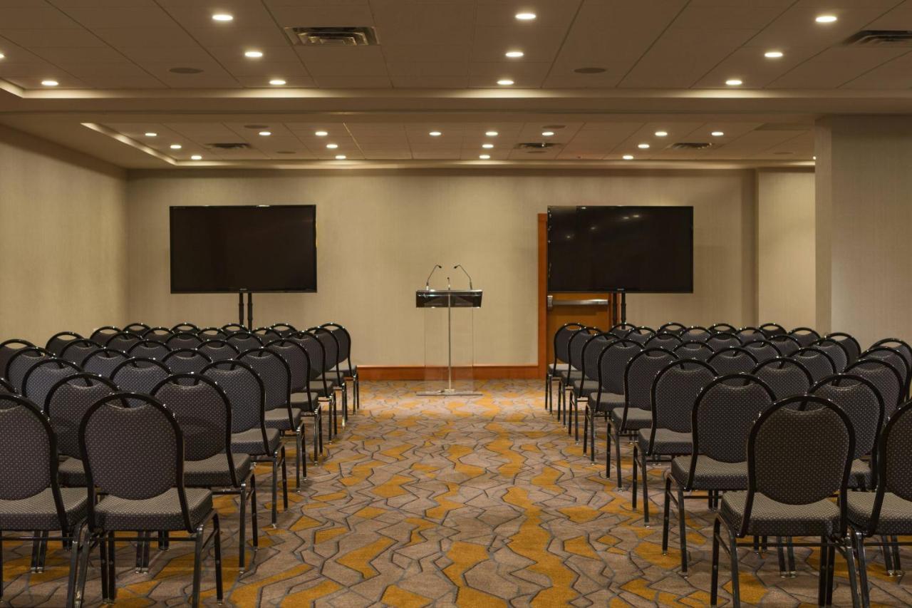 Calgary Marriott Downtown Hotel Екстер'єр фото