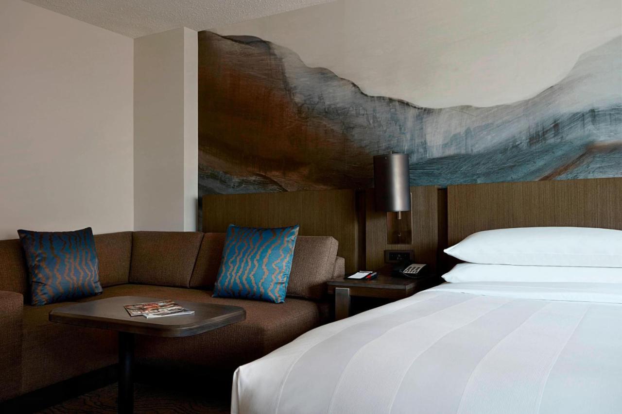 Calgary Marriott Downtown Hotel Екстер'єр фото